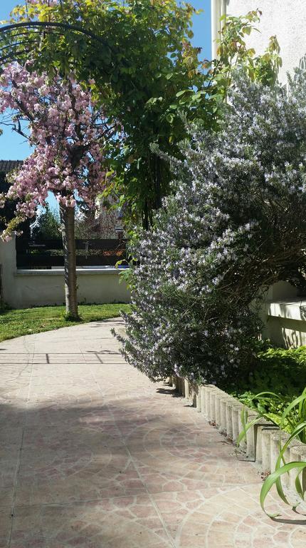 بري سور مارن Chambre Avec Jardin Pierre Curie المظهر الخارجي الصورة